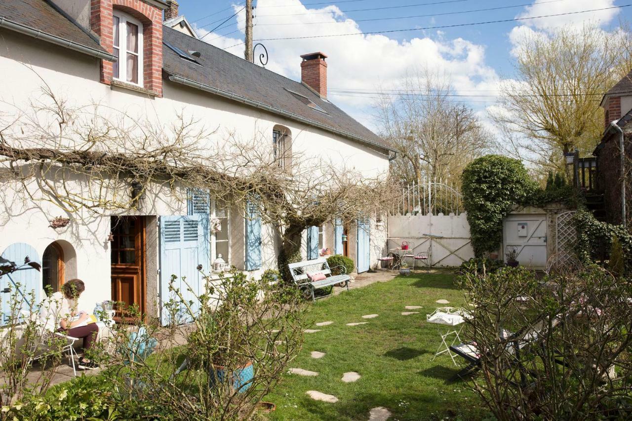 Maison d'Hotes à l'Ombre Bleue Mittainville Extérieur photo